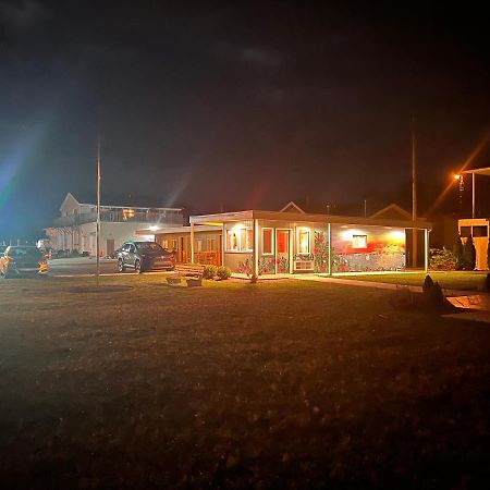 The Cedar Motel Sandusky Ngoại thất bức ảnh