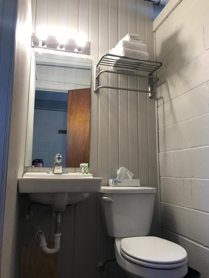 The Cedar Motel Sandusky Ngoại thất bức ảnh