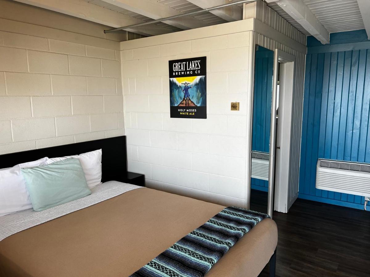 The Cedar Motel Sandusky Ngoại thất bức ảnh