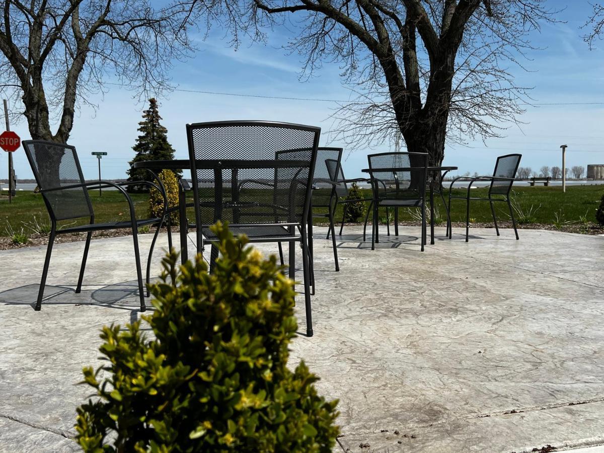 The Cedar Motel Sandusky Ngoại thất bức ảnh